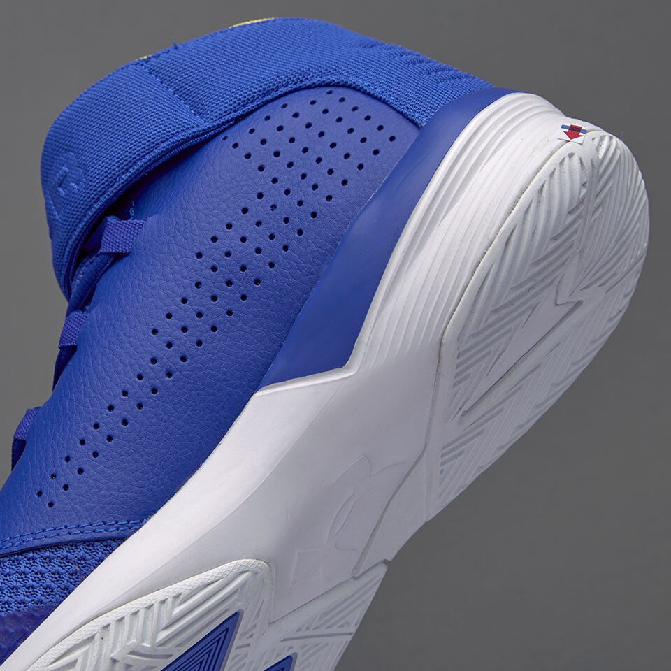 UNDER ARMOUR GET B ZEE ZAPATOS DE BASKETBALL PARA NIÑO Azul 8