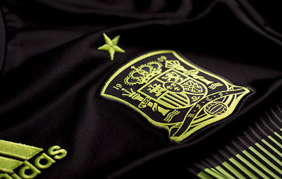 ADIDAS ESPAÑA JERSEY DE VISITA PARA NIÑOS COPA MUNDIAL DE LA FIFA 2014 5