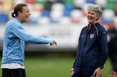 NIKE USA USWNT SUDADERA DE ENTRENAMIENTO DE ALTO RENDIMIENTO PARA MUJERES COPA MUNDIAL FIFA 2011 10