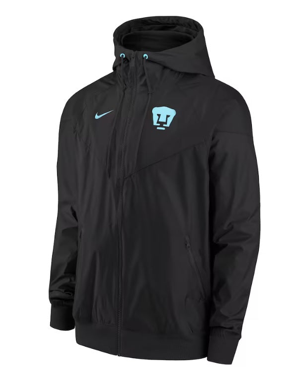 NIKE PUMAS UNAM CHAMARRA WINDRUNNER CON GORRA 2024 9