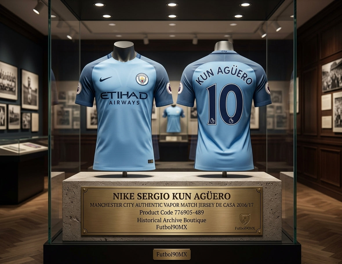 Exhibición museográfica del jersey Nike Sergio Kun Agüero Manchester City Authentic Vapor Match de casa 2016/17 (Ref. 776905-489) en la Historical Archive Boutique de Futbol90MX.