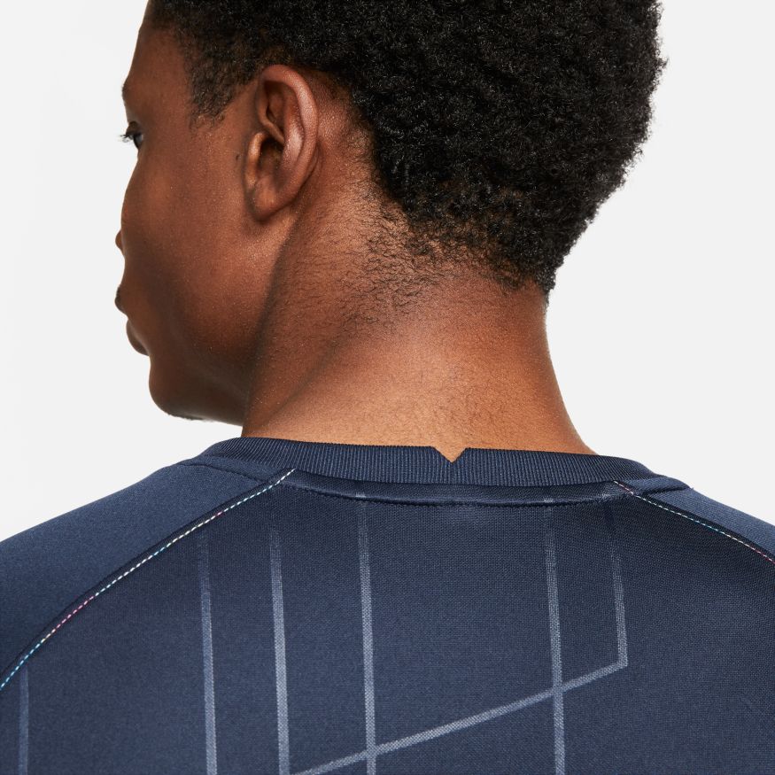 NIKE FC BARCELONA JERSEY DE ENTRENAMIENTO PRE PARTIDO 2021/22 3