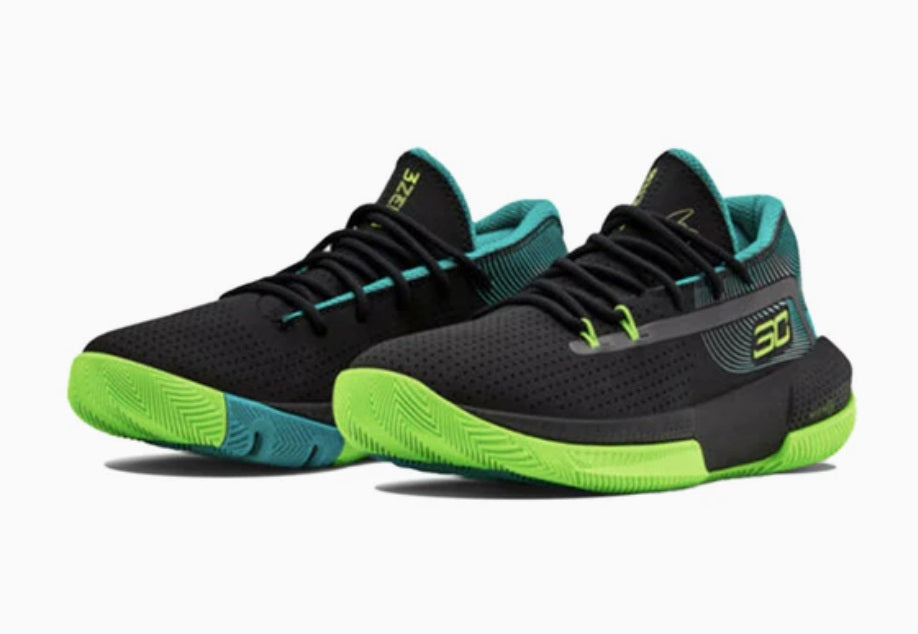 UNDER ARMOUR STEPHEN CURRY 3ZERO III ZAPATOS DE BASKETBALL PARA NIÑOS Negro 1