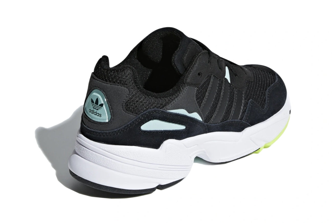 ADIDAS ORIGINALS YUNG-96 ZAPATOS PARA NIÑO Negro 5