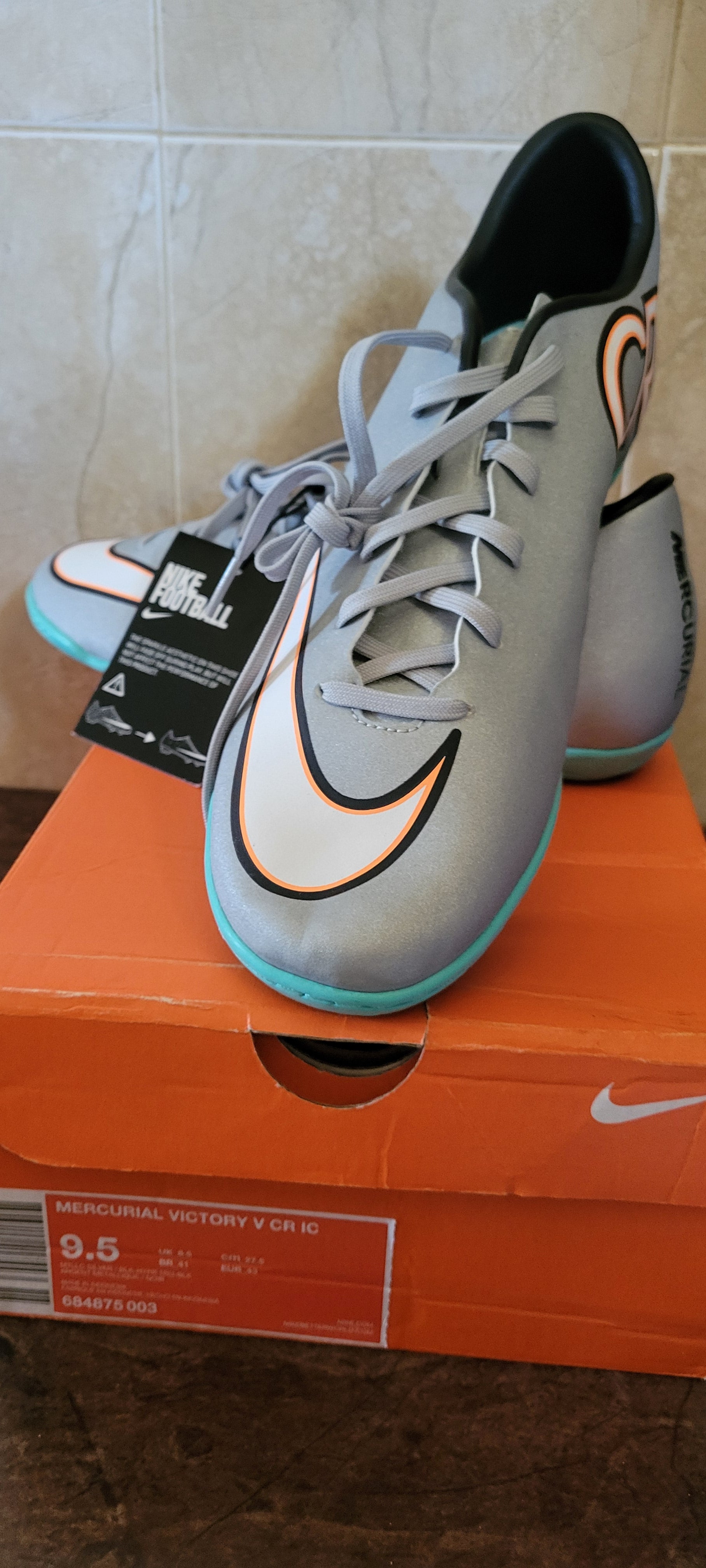 NIKE CR7 MERCURIAL VICTORY V CR IC ZAPATOS PARA FUTBOL SALA Plata 7