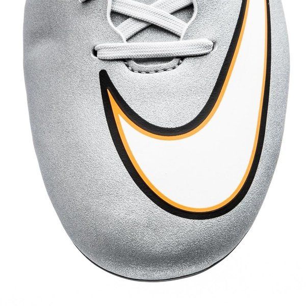 NIKE CR7 MERCURIAL VICTORY V CR FG ZAPATOS DE FUTBOL PARA TERRENO FIRME Plata 6