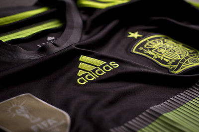 ADIDAS ESPAÑA JERSEY DE VISITA PARA NIÑOS COPA MUNDIAL DE LA FIFA 2014 3