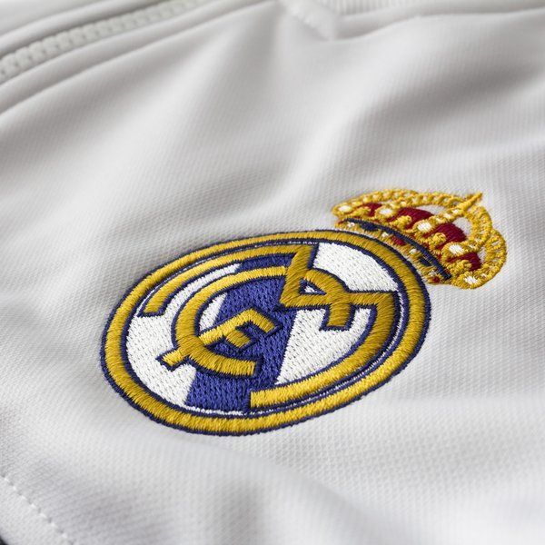 ADIDAS REAL MADRID CHAMARRA DE PISTA ANTHEM Blanco 4