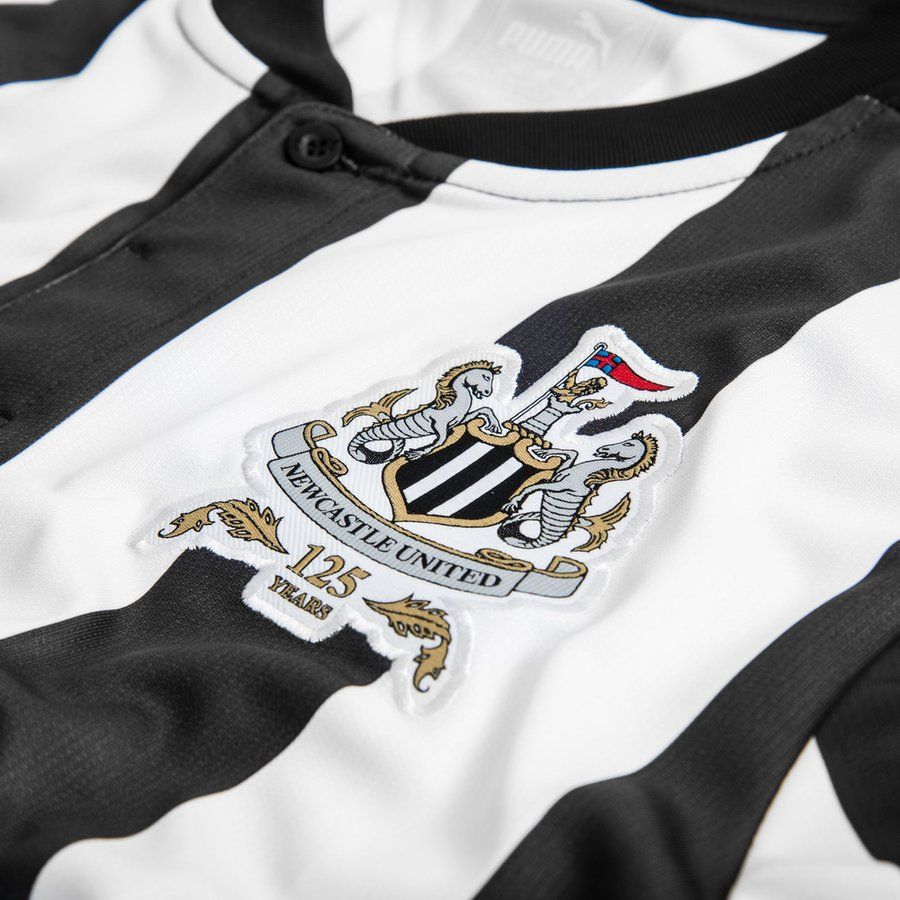 PUMA NEWCASTLE UNITED FC JERSEY DE MANGA LARGA DE CASA PARA NIÑOS 2017/18 3