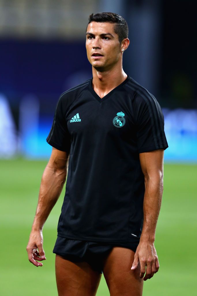 ADIDAS REAL MADRID JERSEY DE ENTRENAMIENTO 2017/18 5