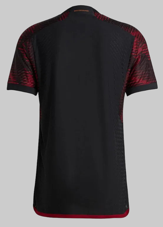 Vista posterior del Jersey Adidas Authentic Match de Visita de Alemania Mundial 2022, stock Futbol90MX
