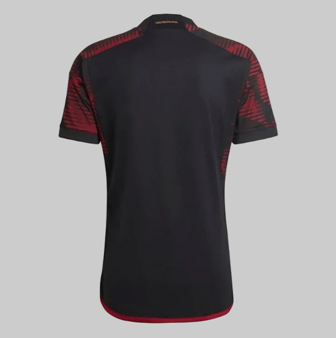 Reverso del jersey Adidas de Alemania visitante Mundial 2022 sin nombre ni número codigo HJ9604 en Futbol90MX