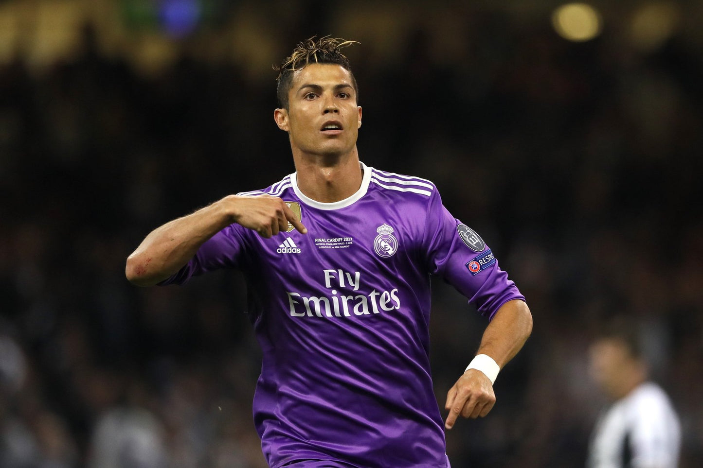 ADIDAS CRISTIANO RONALDO REAL MADRID JERSEY DE VISITA 2016/17 5