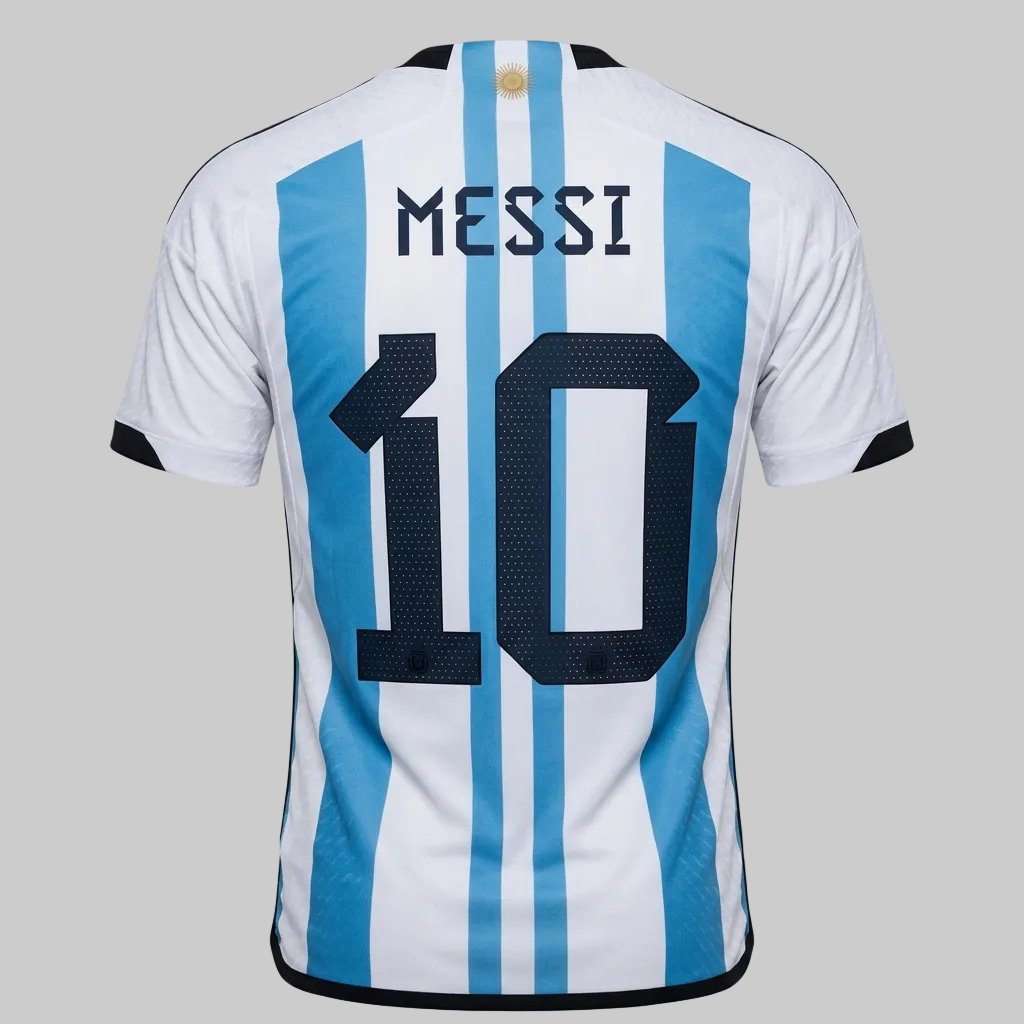 Jersey Adidas Authentic Match de Argentina Messi número 10, vista trasera con tipografía de Final de Copa Mundial Qatar 2022, stock Futbol90MX