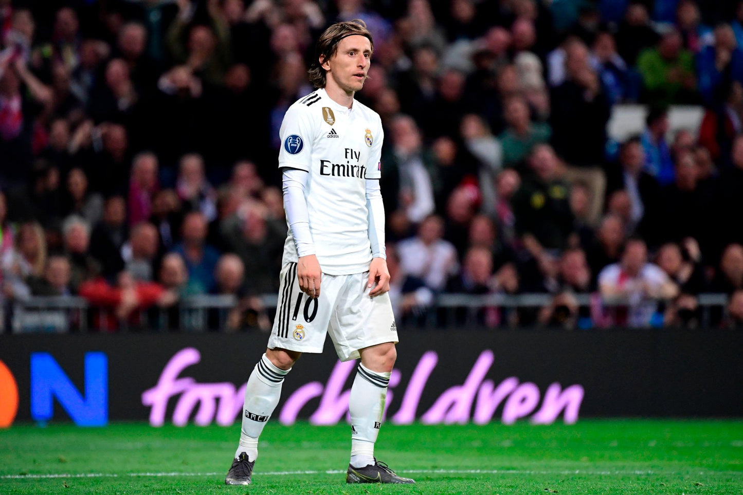 ADIDAS LUKA MODRIC REAL MADRID JERSEY DE CASA UEFA CHAMPIONS LEAGUE 2018/19 6