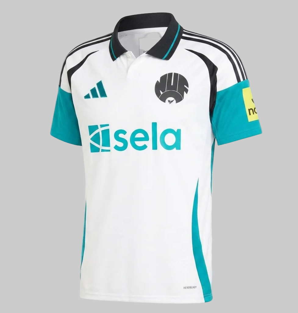 Jersey Adidas IW0390 Newcastle United FC Tercero 2024-25 en color blanco con franjas verde menta, escudo retro y tecnología AEROREADY en Futbol90MX