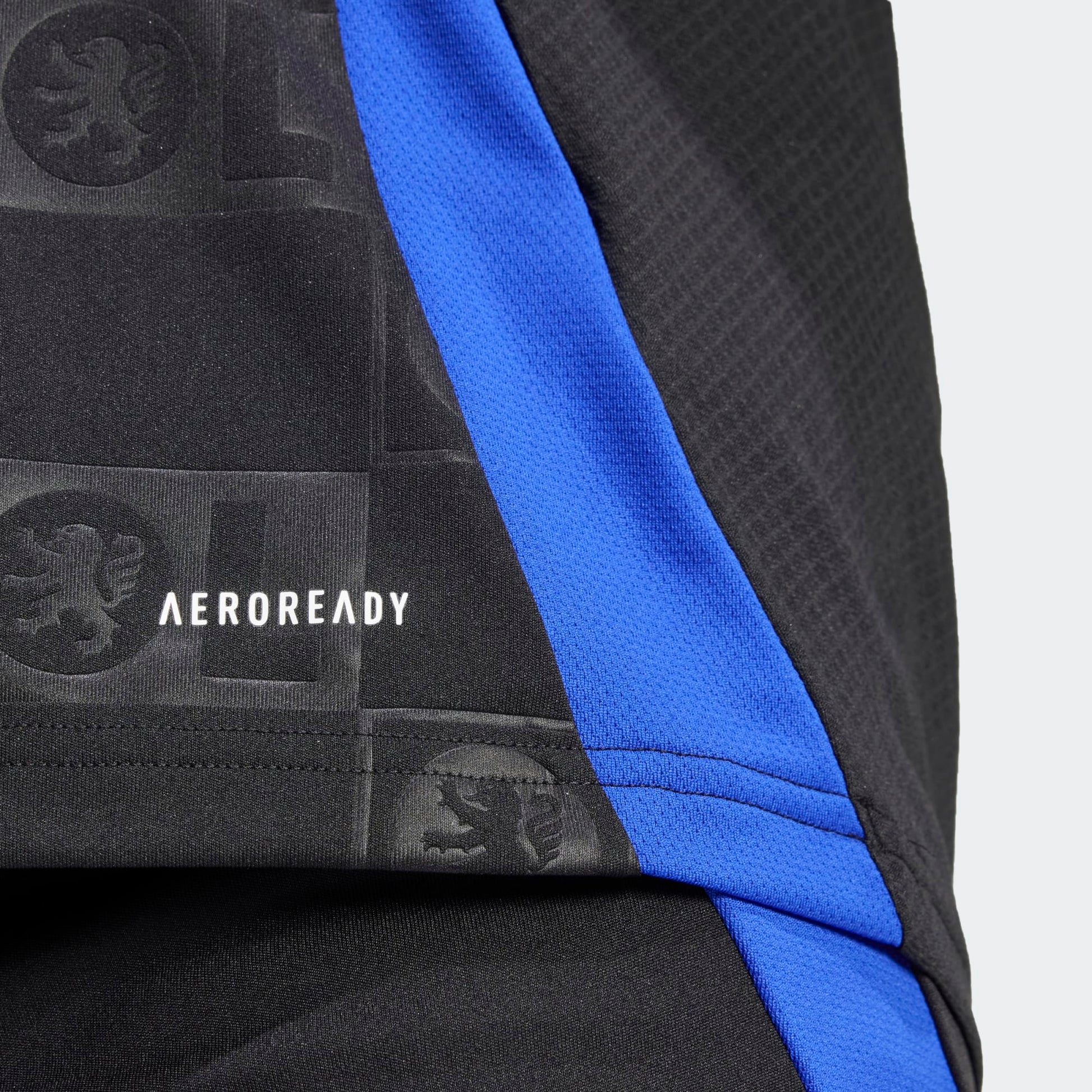 Etiqueta AEROREADY en dobladillo del Jersey Adidas Olympique de Lyon de visita 2024/25
