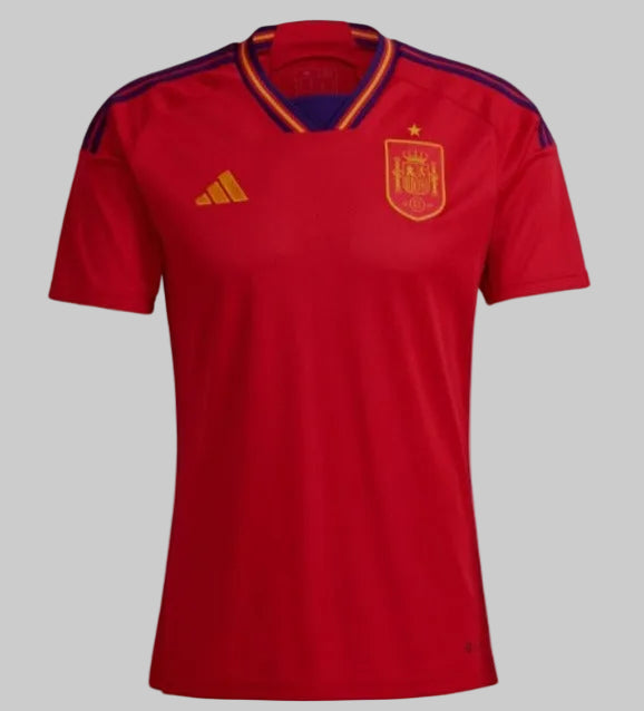 Vista frontal del Jersey Adidas de Pedri España Local Mundial 2022, stock Futbol90MX