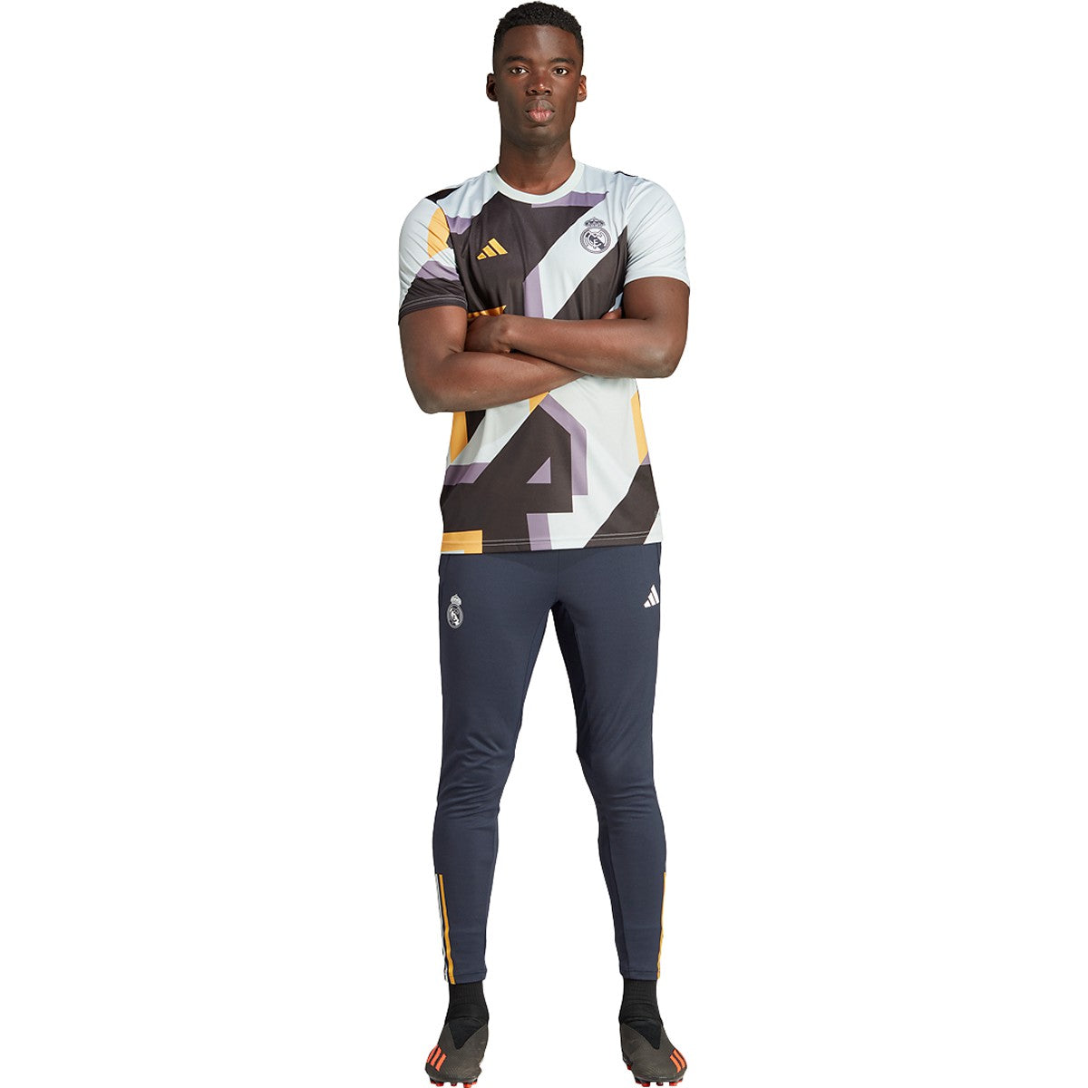 ADIDAS REAL MADRID JERSEY DE ENTRENAMIENTO PRE PARTIDO 2023/24 7