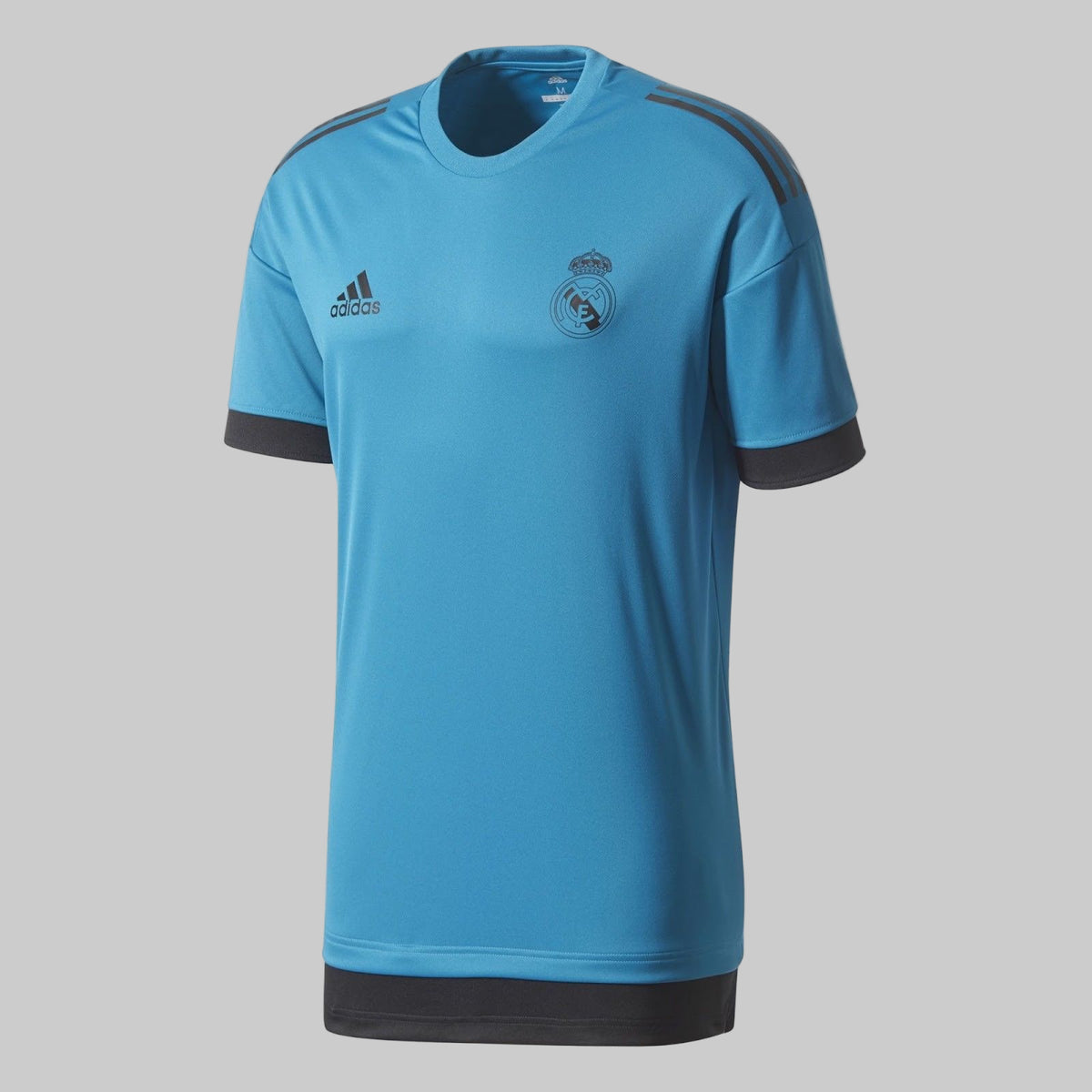 Adidas Real Madrid Jersey de Entrenamiento UEFA Champions League 2017/18 (BQ7840). Vista frontal completa en color azul brillante con detalles en gris oscuro, escudo oficial del club y logotipo de Adidas. Pieza de archivo premium de Futbol90MX