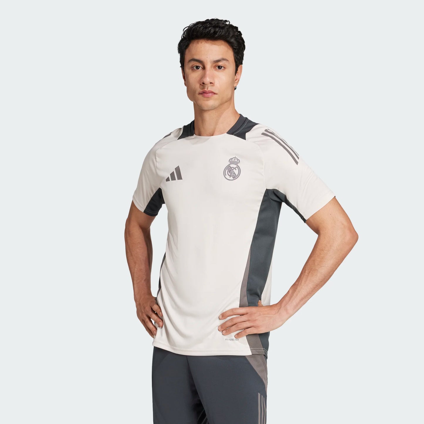 ADIDAS REAL MADRID JERSEY DE ENTRENAMIENTO UEFA CHAMPIONS LEAGUE 2024/25 7