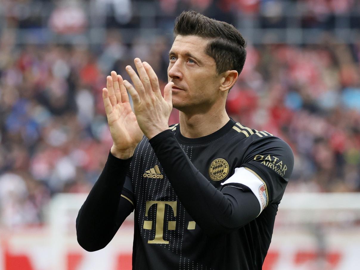 ADIDAS ROBERT LEWANDOWSKI BAYERN MUNICH JERSEY DE VISITA UEFA CHAMPIONS LEAGUE 2021/22 6