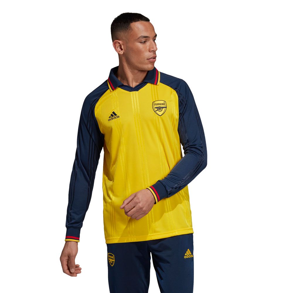 Jersey de fútbol de archivo Thierry Henry Arsenal FC Icons, presentado como una pieza de colección histórica para aficionados.