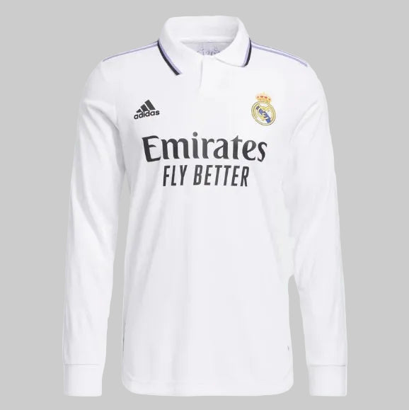 Vista frontal de la camiseta Adidas Kroos Real Madrid Authentic Match Long Sleeve Home UEFA Champions League 2022/23 (Ref. HA2665) en Futbol90MX