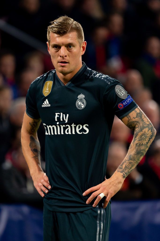 ADIDAS TONY KROOS REAL MADRID JERSEY DE VISITA UEFA CHAMPIONS LEAGUE 2018/19 5