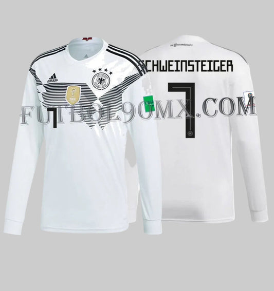 Vista dual del jersey de Local manga larga de Alemania con el estampado oficial termoaplicado en vinil de SCHWEINSTEIGER 7 y el detalle de cuello Die Mannschaft, codigo Adidas BR7830 en Futbol90MX