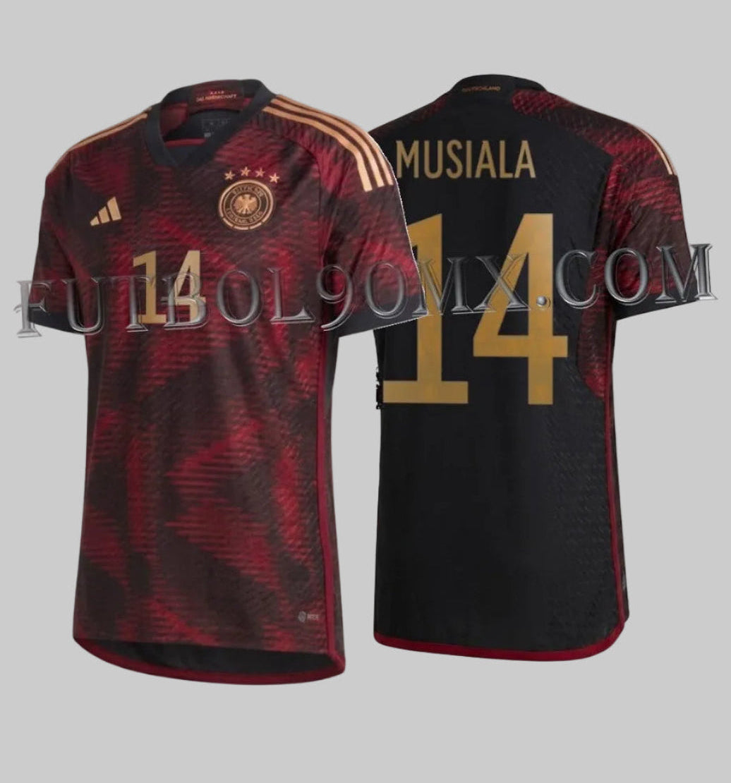Jersey de visitante Adidas Alemania Authentic Match Mundial 2022, codigo HF1695, personalizado con el nombre Musiala y número 14, vista frontal y trasera, disponible en Futbol90MX