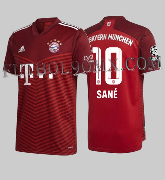 Vista combinada en formato de archivo que muestra simultáneamente la parte delantera y trasera del jersey Adidas Bayern München UEFA Champions League Home 2021/22 con la personalización oficial de Leroy Sané #10, disponible en Futbol90MX