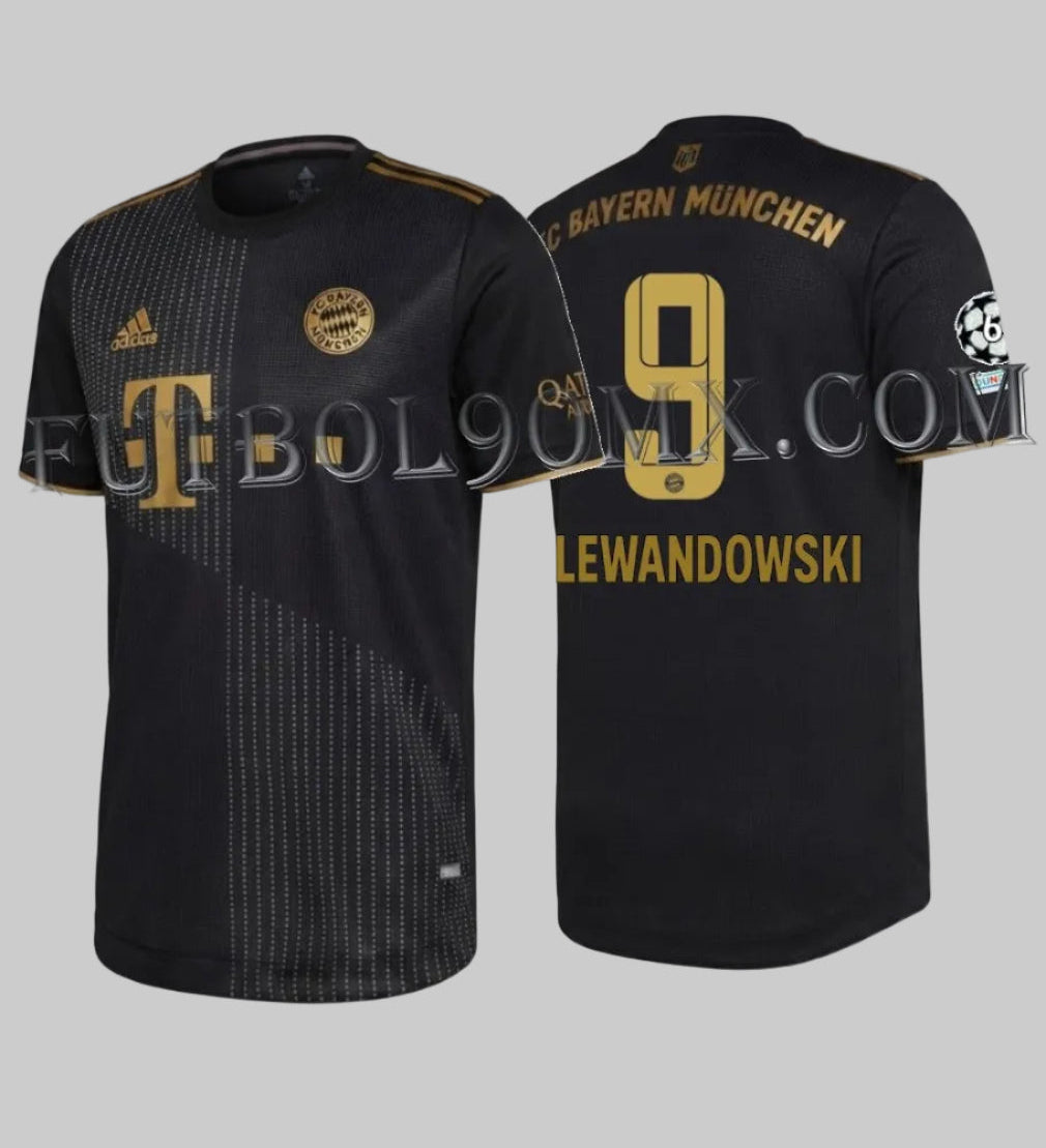 Vista frontal y trasera del Adidas Robert Lewandowski FC Bayern Munich Authentic Match Away Jersey 2021/22 con parches oficiales de la UEFA Champions League (Código: GM5312) en Futbol90MX.