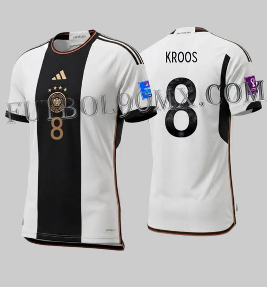 Jersey de Alemania Mundial 2022 Toni Kroos número 8 versión AEROREADY con parches oficiales de FIFA de resguardo histórico, en Futbol90MX, codigo HJ9606