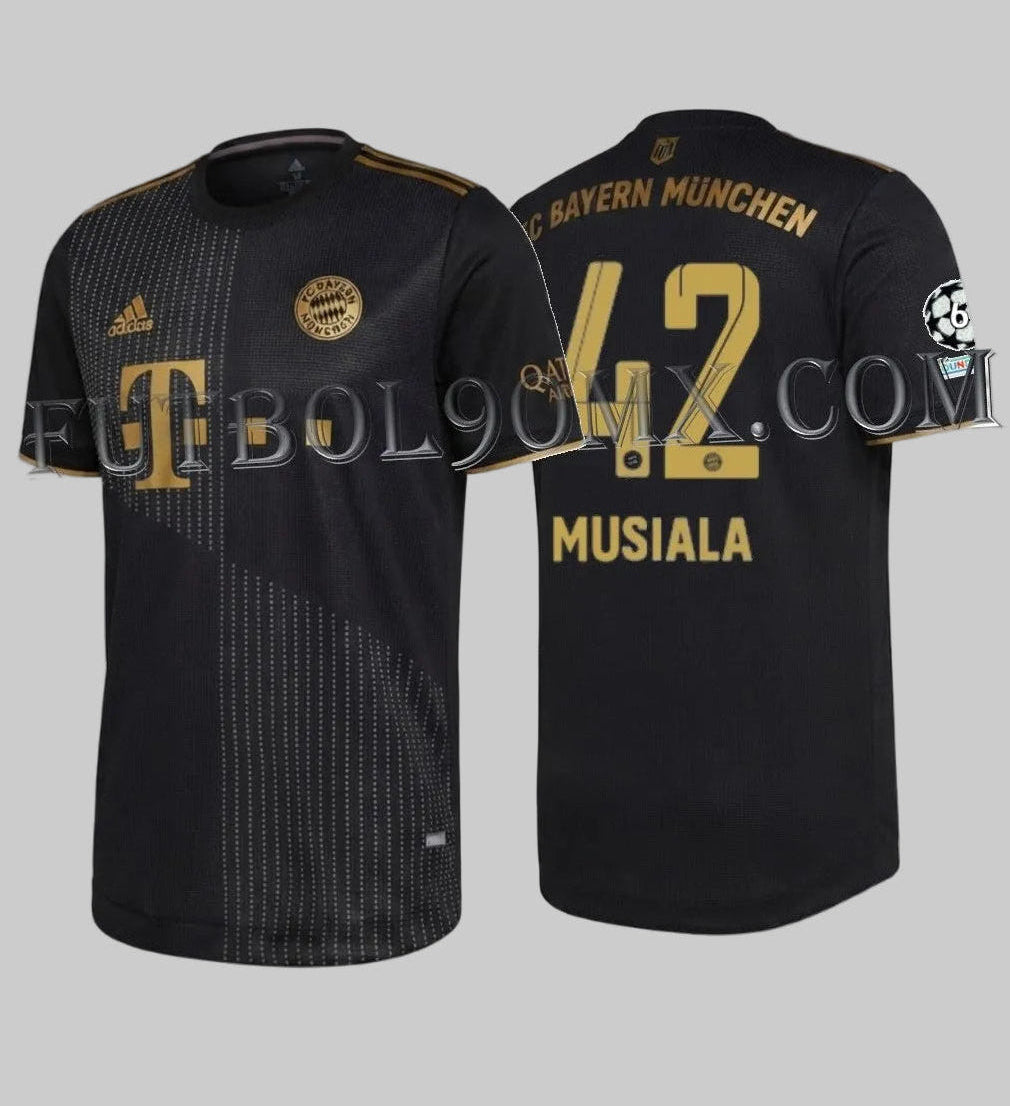 Vista frontal y trasera del Adidas Jamal Musiala FC Bayern Munich Authentic Match Away Jersey 2021/22 con parches oficiales de la UEFA Champions League (Código: GM5312) en Futbol90MX.