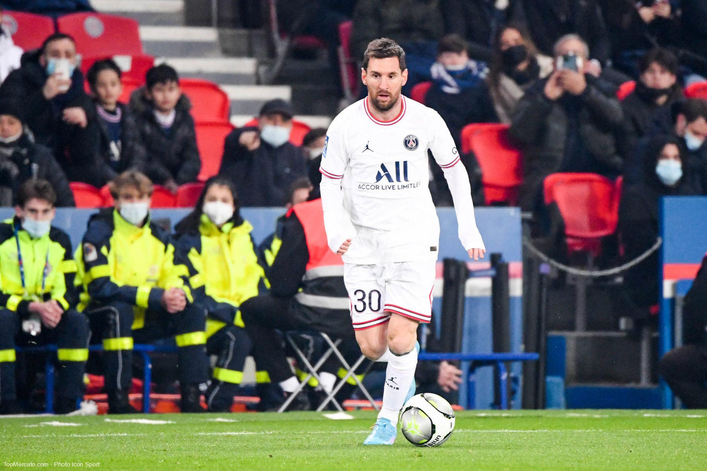 JORDAN LIONEL MESSI PSG PARIS SAINT-GERMAIN JERSEY CUARTO UEFA CHAMPIONS LEAGUE 2022/23 6