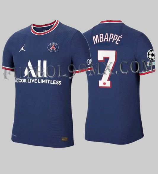 Vista frontal y trasera del Jordan Kylian Mbappé PSG Paris Saint-Germain ADV Vapor Match Home Jersey 2021/22 con dorsal #7 y parches oficiales de la UEFA Champions League (Código: CV7851-411) en Futbol90MX.