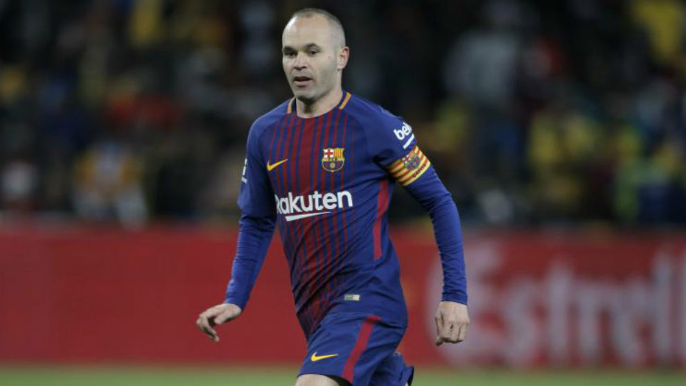 Etiqueta interna Nike con código de autenticidad 847255-456, validando la pieza como artículo genuino de colección Vault Status.