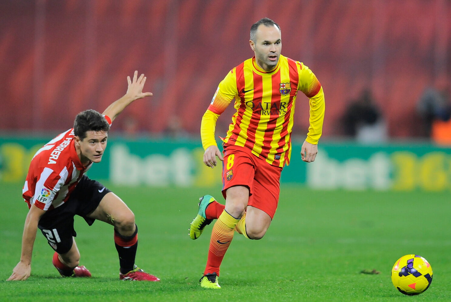 NIKE ANDRES INIESTA FC BARCELONA JERSEY DE VISITA 2013/14 5