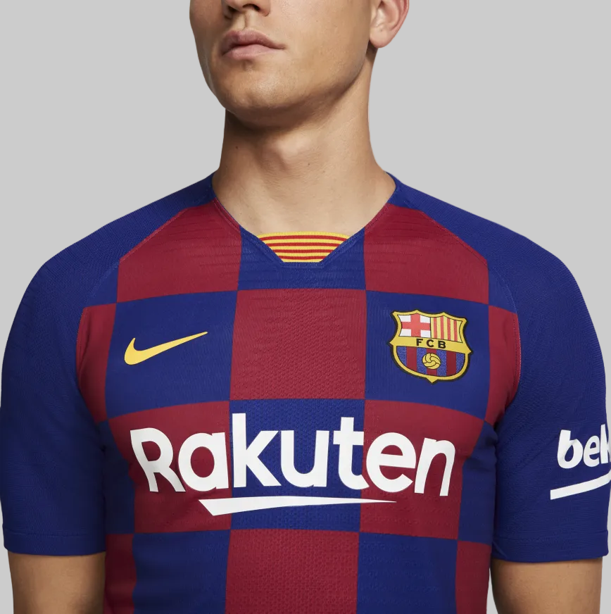 Vista de torso del jersey Nike FC Barcelona Authentic Vapor Match Local 2019/20 de Griezmann (Ref. AJ5257-456) mostrando el patrón a cuadros en Futbol90MX