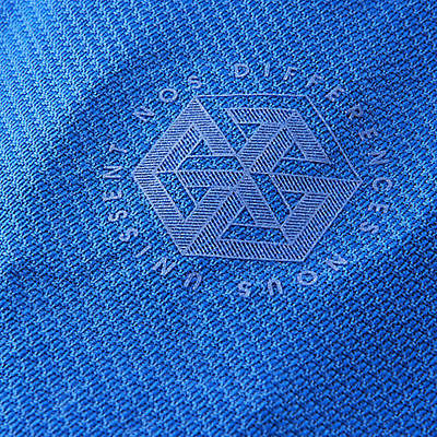 Detalle en la parte interna del Jersey Authentic Vapor Match de Francia Euro 2016 con tipografia oficial de Griezmann 7.