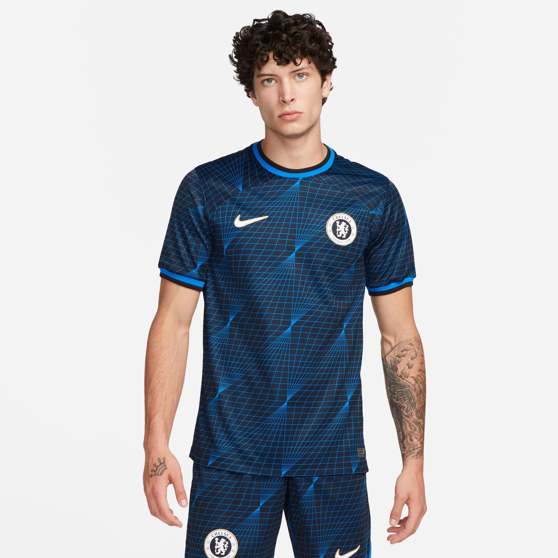Jersey Nike de visita del Chelsea FC temporada 2023/24 con patrón geométrico "Digital Wave" en azul marino y celeste, disponible en Futbol90MX, codigo DX2683-428