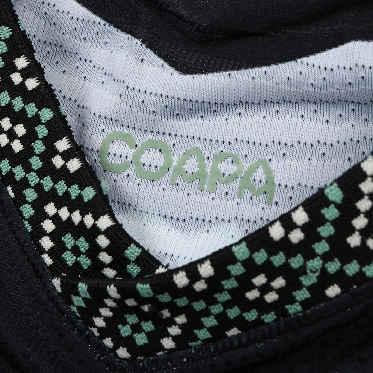 Detalle en cuello interior del Jersey ADV Vapor Match tercero de Club America 2021/22