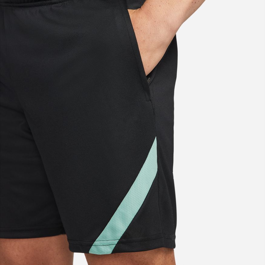Bolsillos laterales con cierre en shorts Club America Nike Academy Pro