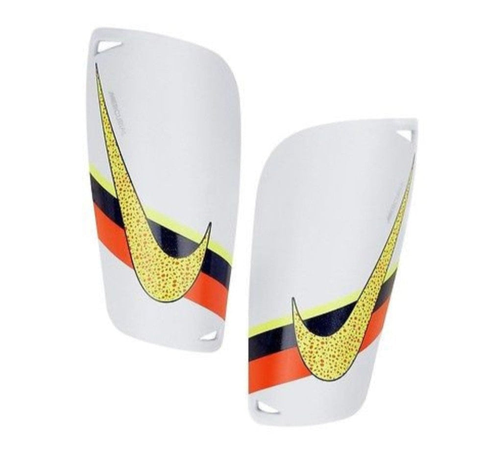 NIKE CR7 MERCURIAL LITE ESPINILLERAS Blanco 1