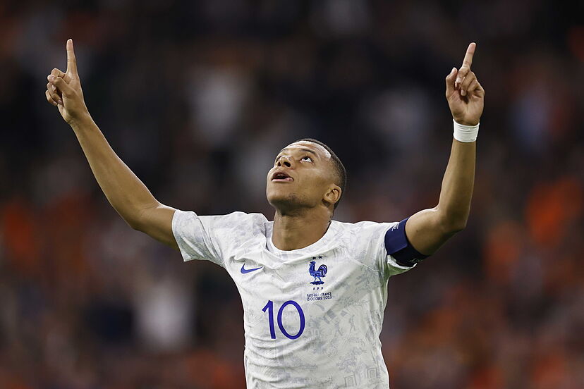 NIKE KYLIAN MBAPPE FRANCIA JERSEY DE VISITA COPA MUNDIAL FIFA 2022 6