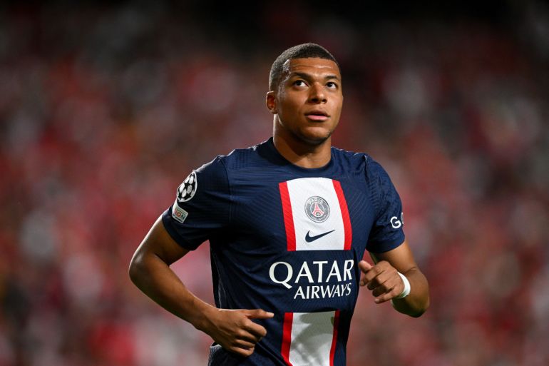 NIKE KYLIAN MBAPPÉ PSG ADV VAPOR MATCH JERSEY DE CASA UEFA CHAMPIONS LEAGUE 2022/23 7