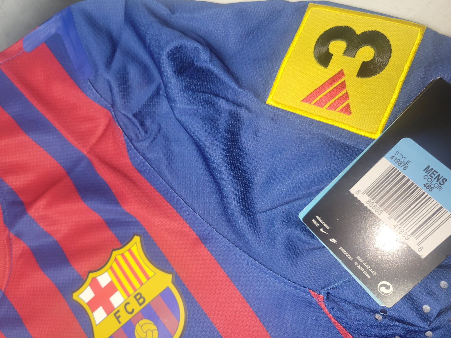 Parche TV3 oficial en el Nike  Messi FC Barcelona Authentic Match Home Jersey 2011/12 nuevo con etiquetas autenticas