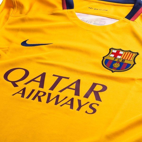 NIKE LIONEL MESSI FC BARCELONA JERSEY MANGA LARGA DE VISITA 2015/16 4