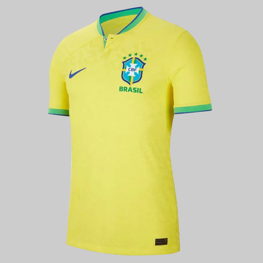 Vista frontal del Jersey oficial Neymar Jr Brasil Copa Mundial 2022, versión Match Nike ADV (DN0618-740). Calidad museo, parches FIFA World Cup y dorsal #10 termoaplicado. Edición de archivo Futbol90MX.